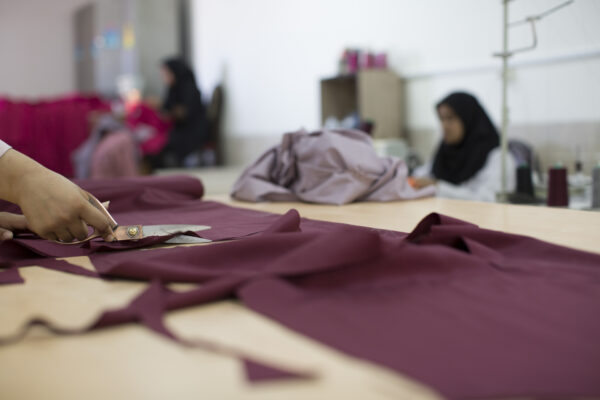 704A1156 600x400 - آموزش هنرستانی‌ها تا نیمه مرداد با رعایت پروتکل‌های بهداشتی ادامه دارد